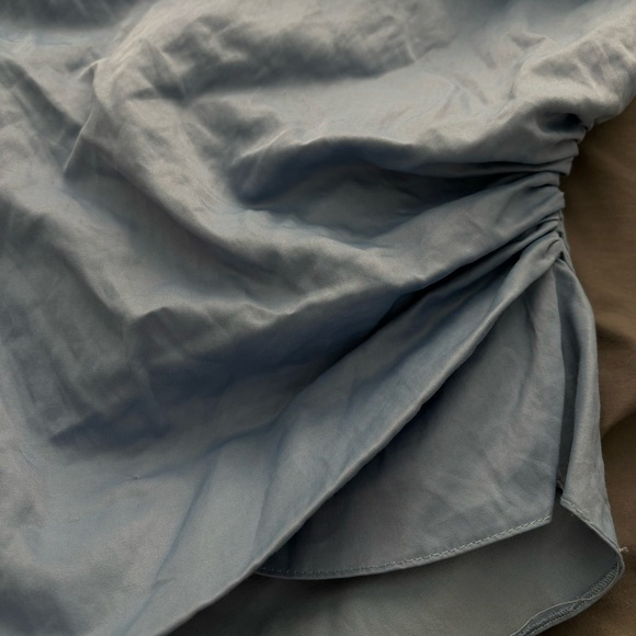 Zara Asymmetrical Blue Top - Picture 2 of 4